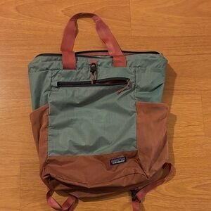 Patagonia Men's Green and Tan Backpack
